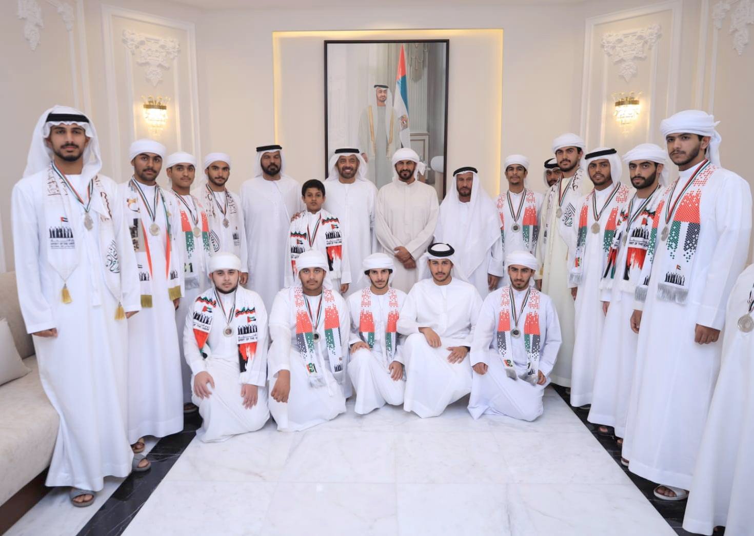 مجلس سعادة محمد سيف بن نعيف يحتفي بتكريم الطلبة المتميزين في “عام المجتمع”