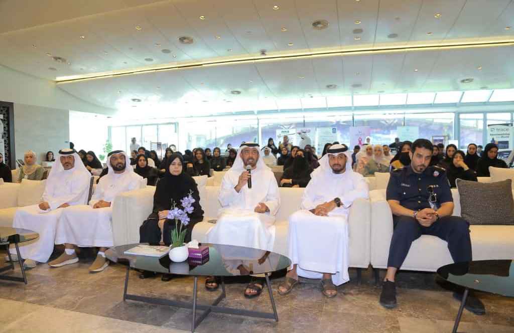 بمشاركة سالم بن ركاض  محاضرة “أكتوبر الوردي” للتوعية بسرطان الثدي في نادي العين